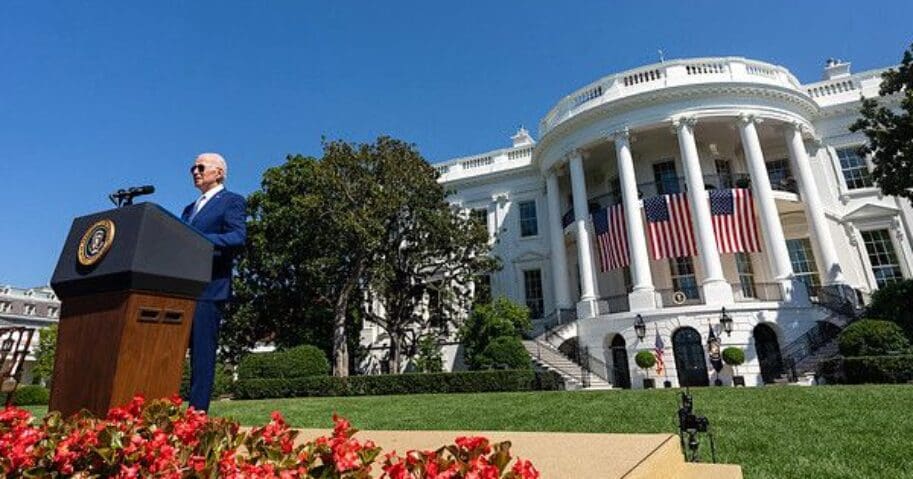 Joe Biden delivers remarks on the South Lawn of the White House Tuesday, Aug. 9, 2022, prior to signing H.R. 4346, 'The CHIPS and Science Act of 2022.' (Official White House photo by Erin Scott)